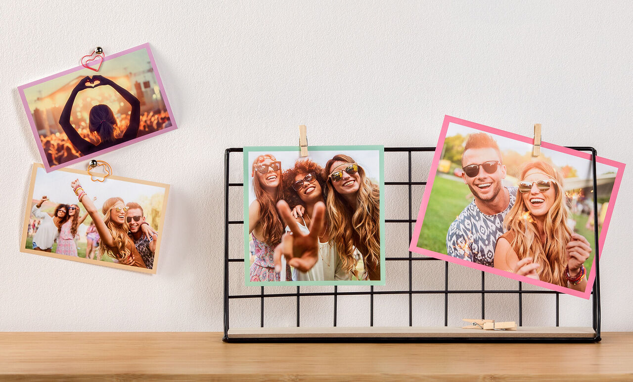 Instant prints with border
