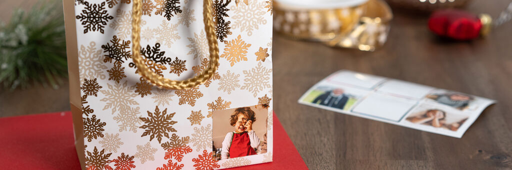 DIY Christmas Gift Ideas with Instant Photo Prints