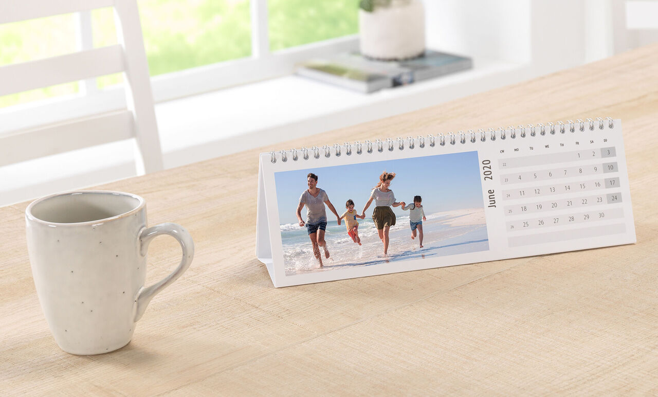 Panoramic Desktop Calendar